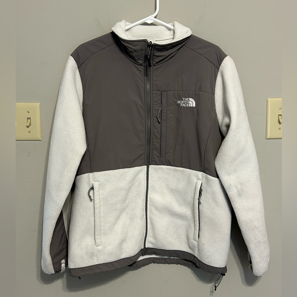 The North Face Denali White & Gray Women’s Jacket *Read Description*
